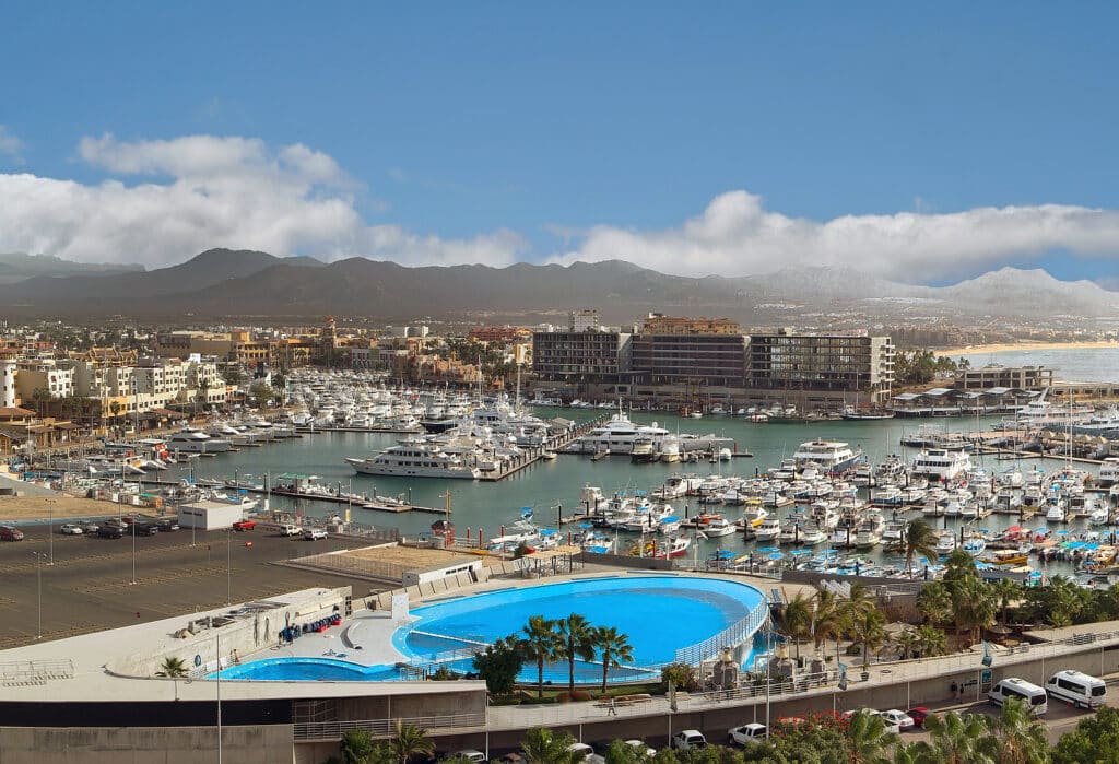 Elite Travel Reviews Explores Vacationing Los Cabos